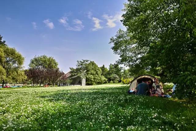 bottlesxo bottle bottles xo century park fuxing zhongshan hongqiao west bund art centre long museum best app apps in shanghai things to do this weekend picnic outdoor spaces dogs kids family imported quality wines delivery near me delivered